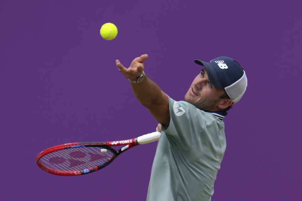 各支球队都 各支球队都